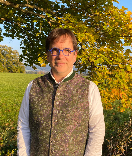 Olaf von Hoerschelmann Portrait Home